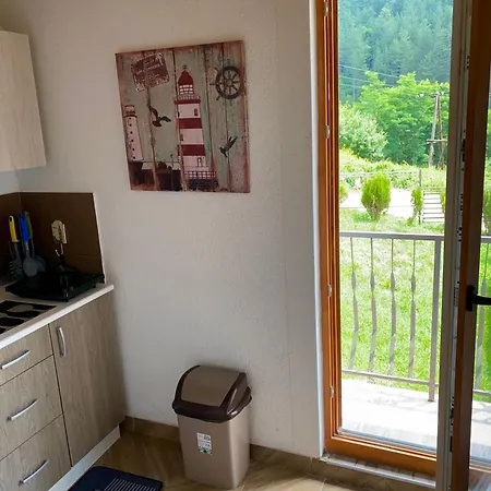 Vikendica Sa Bazenom Hébergement de vacances Višegrad