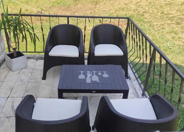 Semesterbostad Vikendica Sa Bazenom *